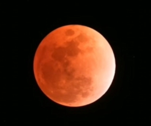 正月十五看，全月食！